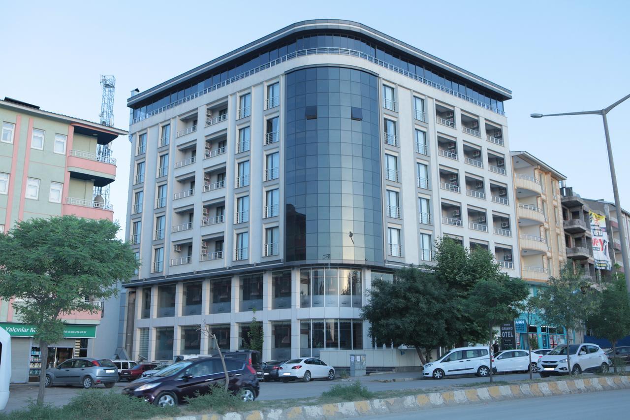 Mus Grand Hotel Экстерьер фото