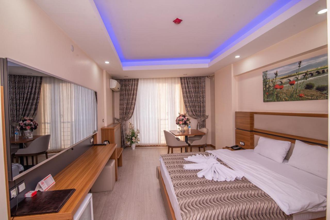 Mus Grand Hotel Экстерьер фото