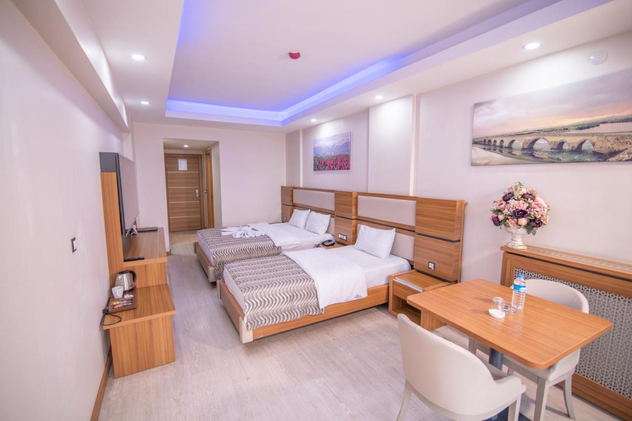 Mus Grand Hotel Экстерьер фото